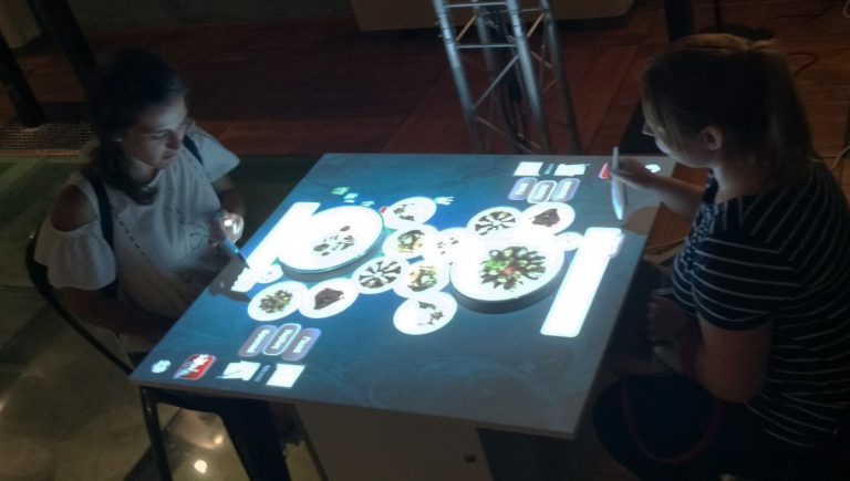 iEat: An interactive Restaurant Table
